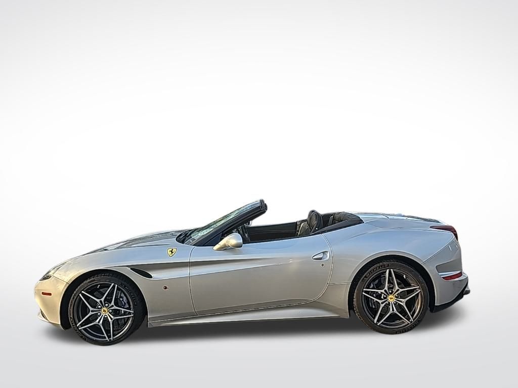 2016 Ferrari California T 8