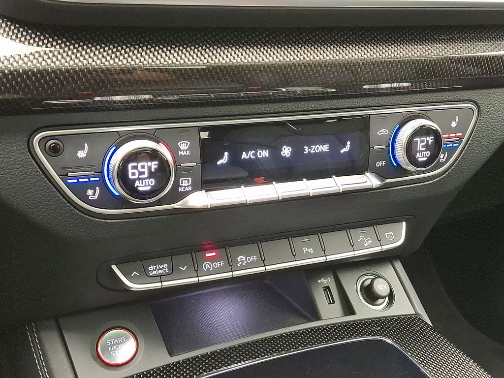 2022 Audi SQ5 Premium Plus 16