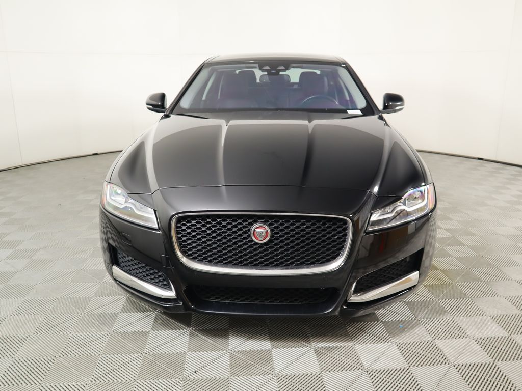 2018 Jaguar XF Premium 2