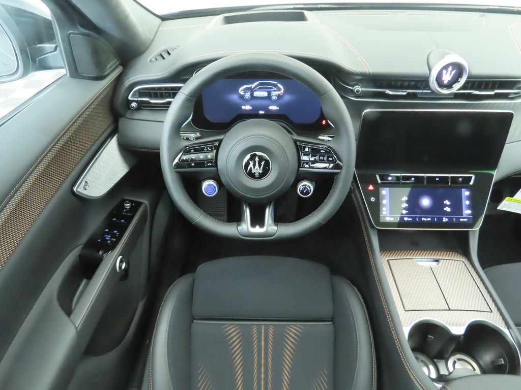 Thumbnail: 2025 Maserati Grecale - 10