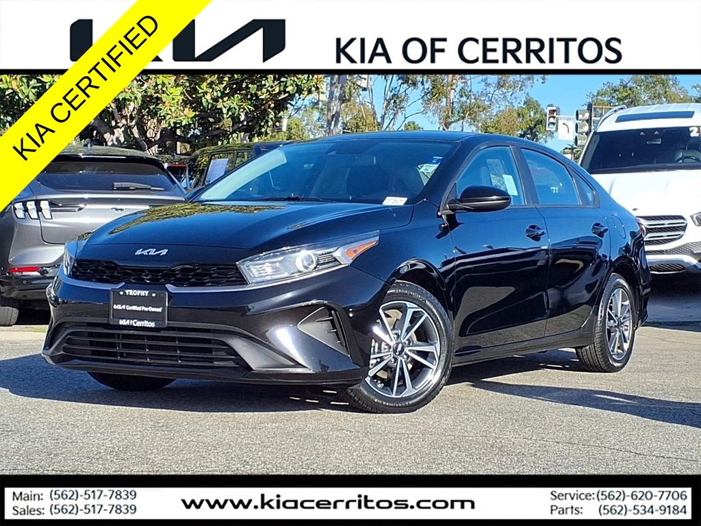 Aurora Black 2023 Kia Forte Sedan Front-Wheel Drive Continuously Variable Transmission