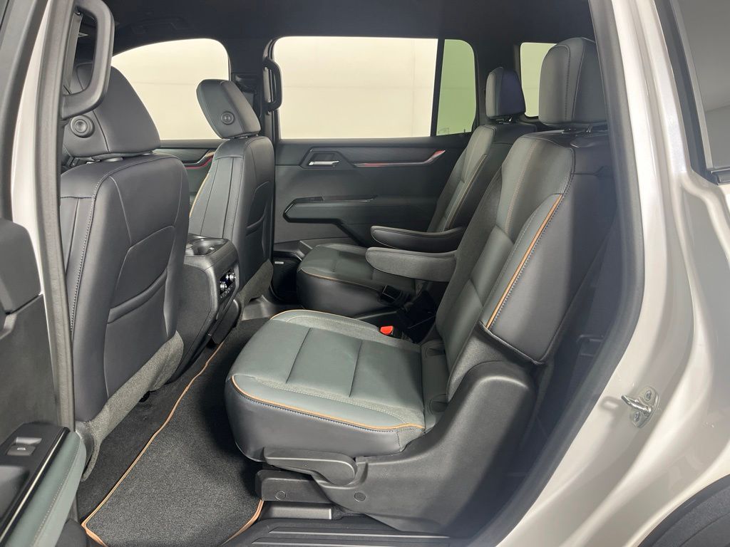 Thumbnail: 2024 GMC Acadia - 25