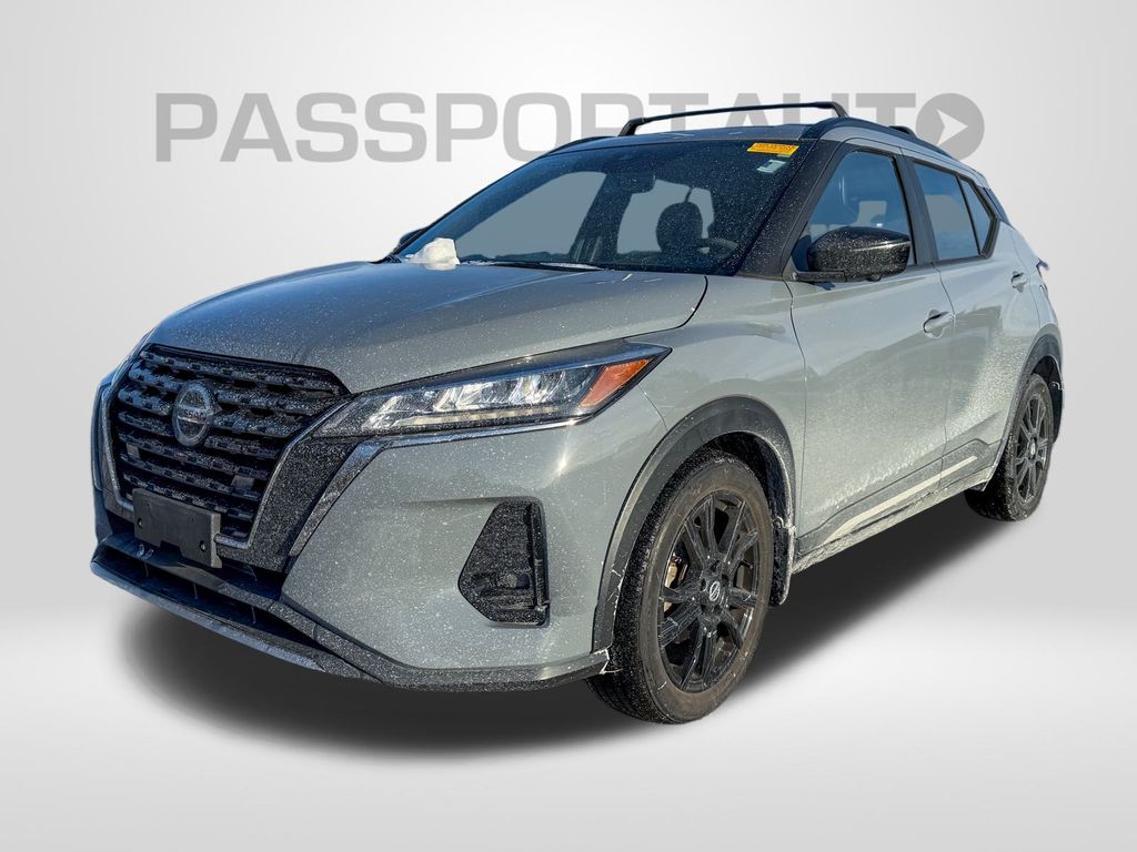 2021 Nissan Kicks SR FWD
