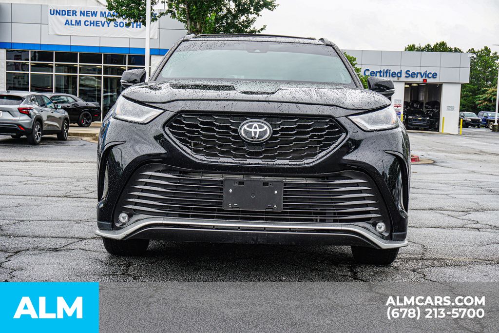 2022 Toyota Highlander XSE - Photo 11