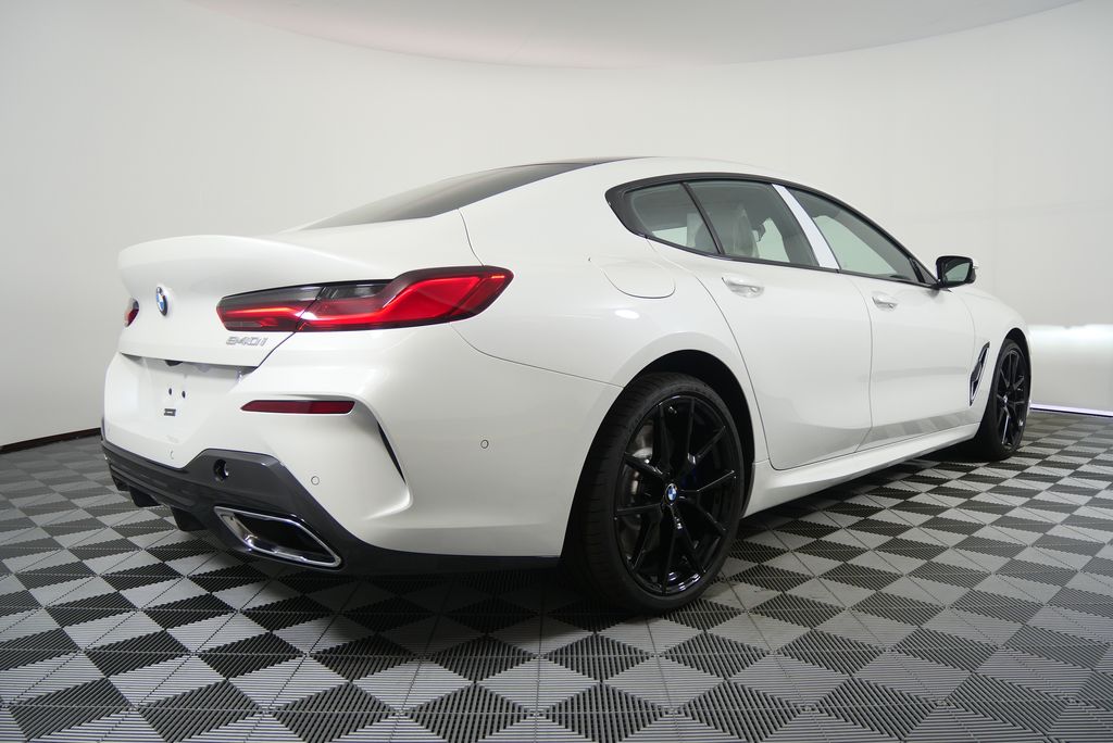 Thumbnail: 2026 BMW 8 Series - 3