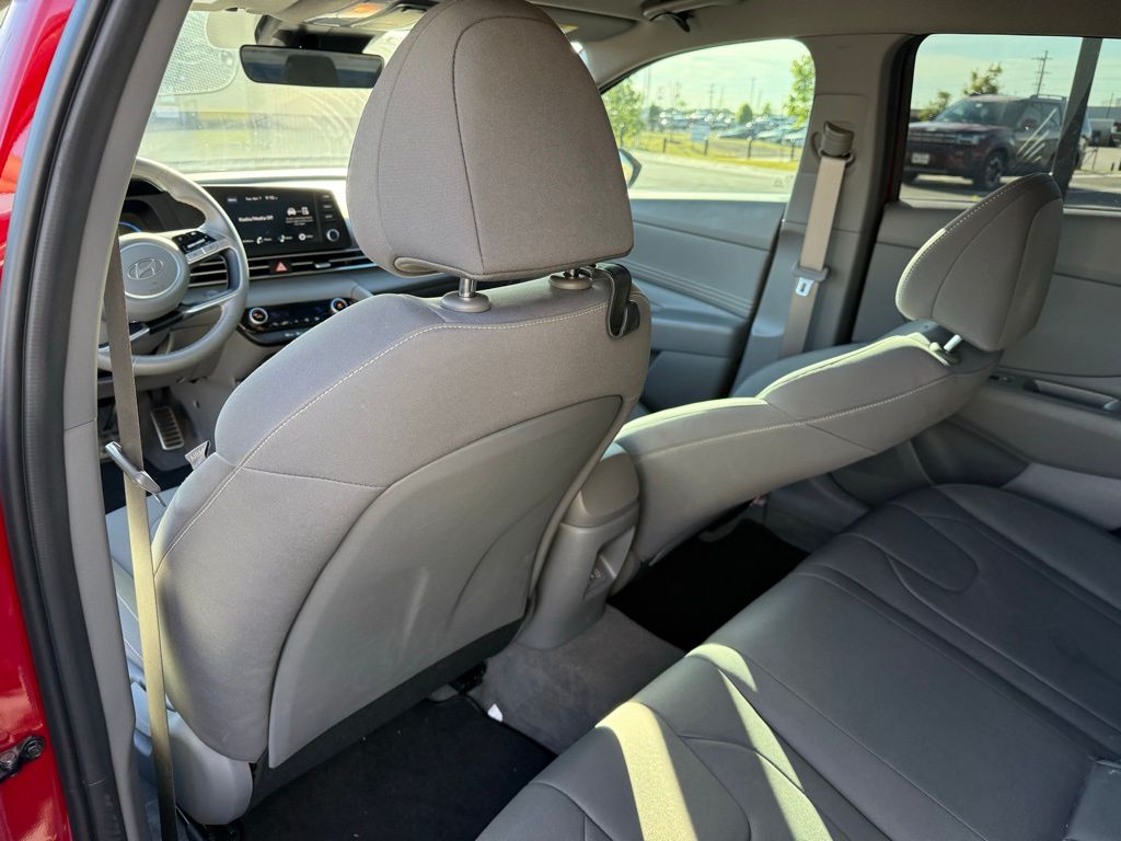 Thumbnail: 2025 Hyundai Elantra - 9