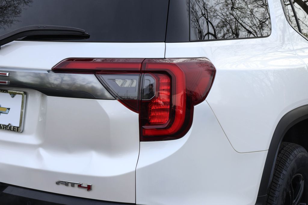 2021 GMC Acadia AT4 7