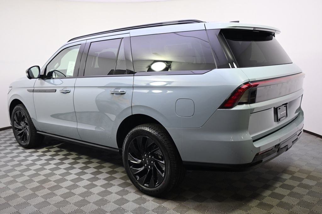 New 2026 Gray Lincoln Reserve image 3