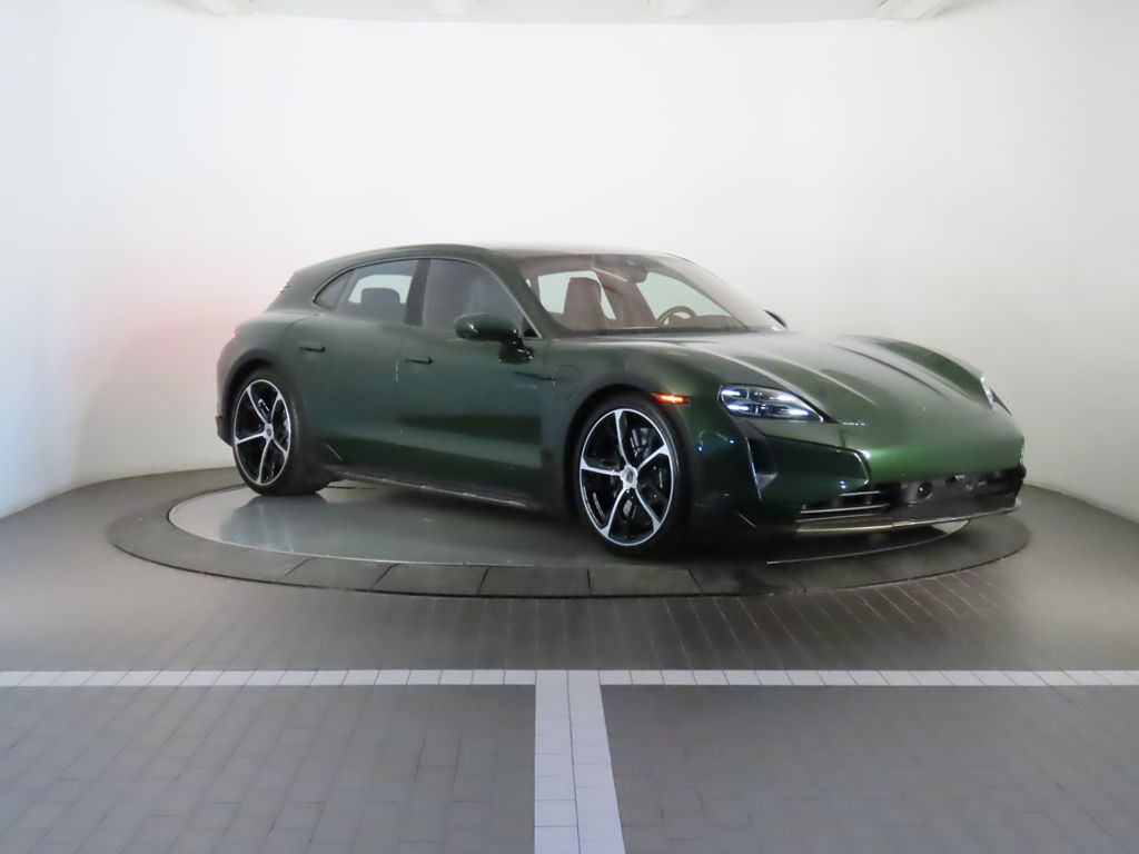 Thumbnail: 2025 Porsche Taycan - 9