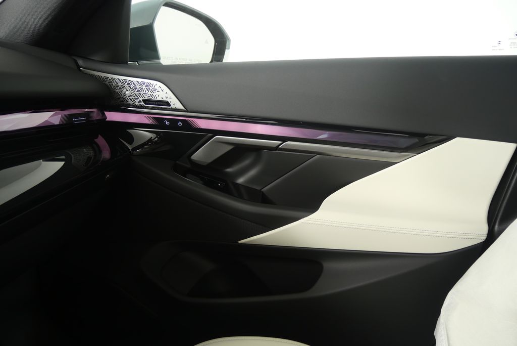 Thumbnail: 2026 BMW i5 - 26