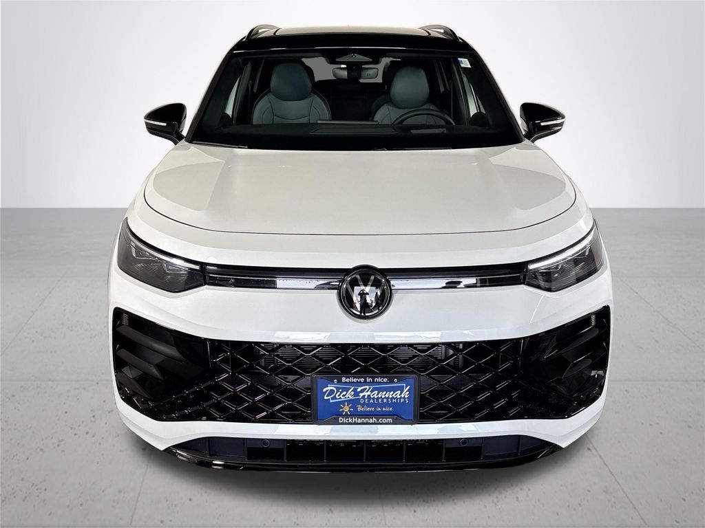 2025 Volkswagen Tiguan SE R-Line Black photo 2