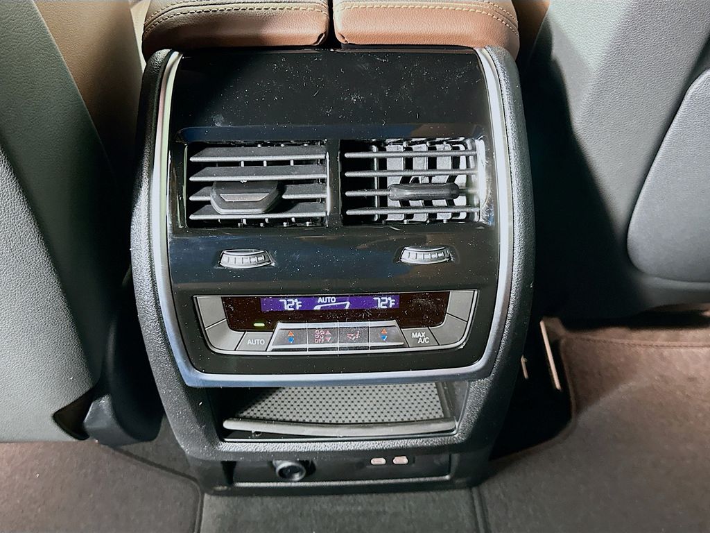 Thumbnail: 2026 BMW X5 - 18