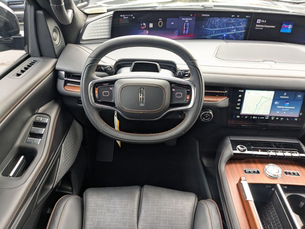 2025 Lincoln Navigator Black Label L