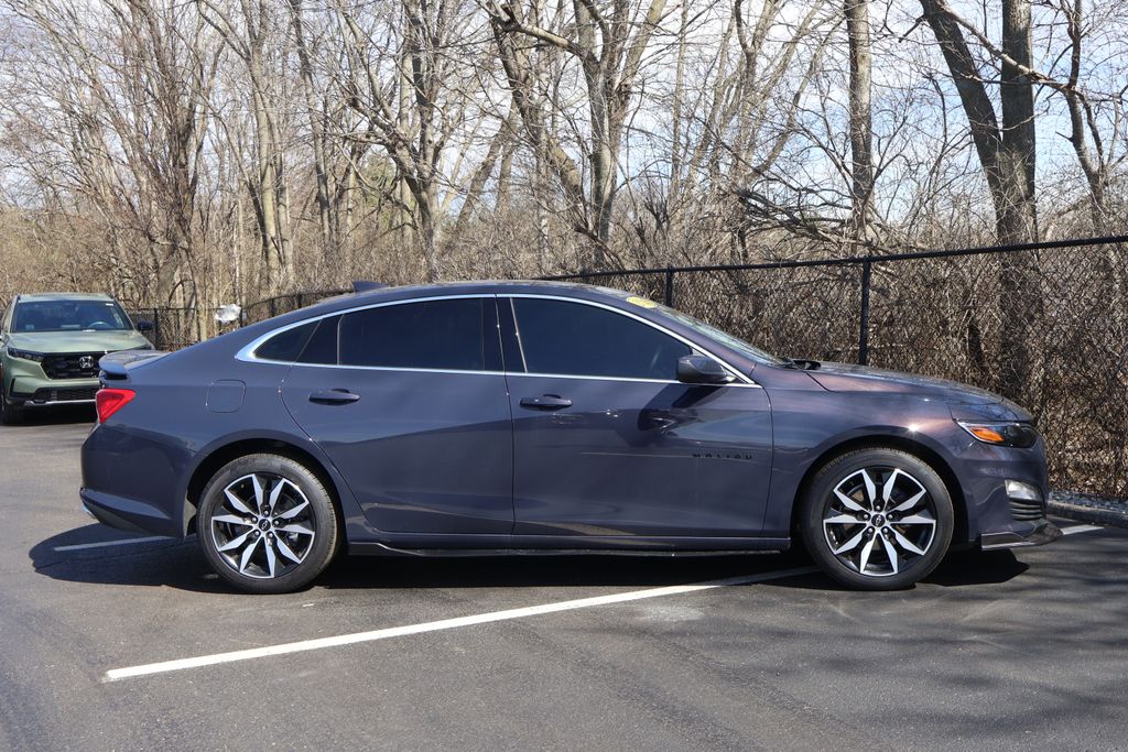 Thumbnail: 2025 Chevrolet Malibu - 10