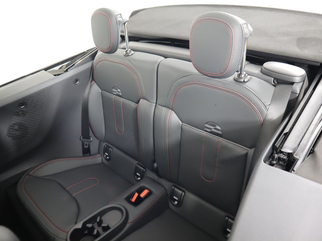 Thumbnail: 2026 MINI Cooper - 31