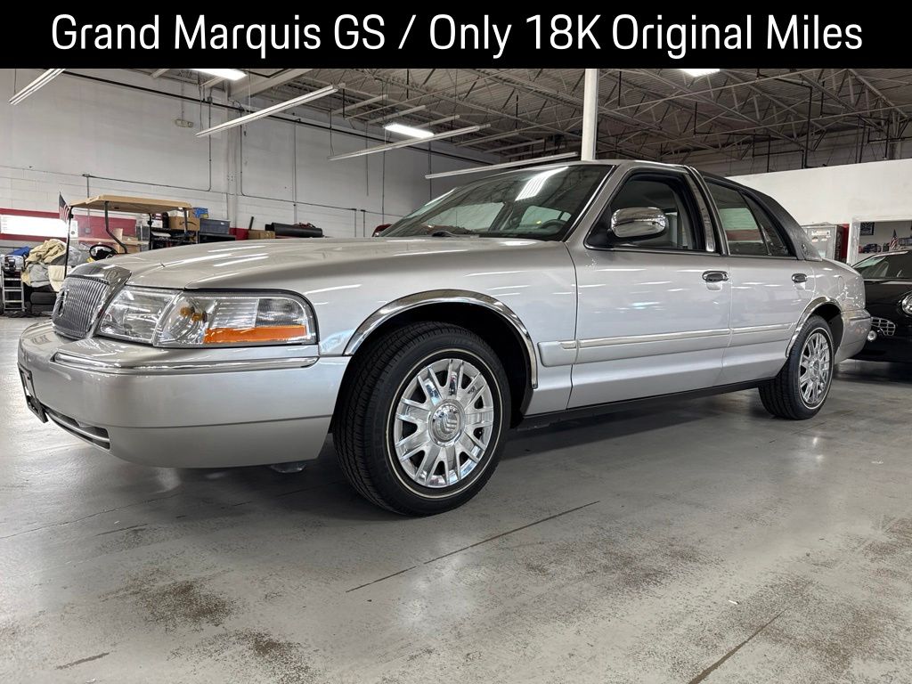  2005 Mercury Grand Marquis GS   