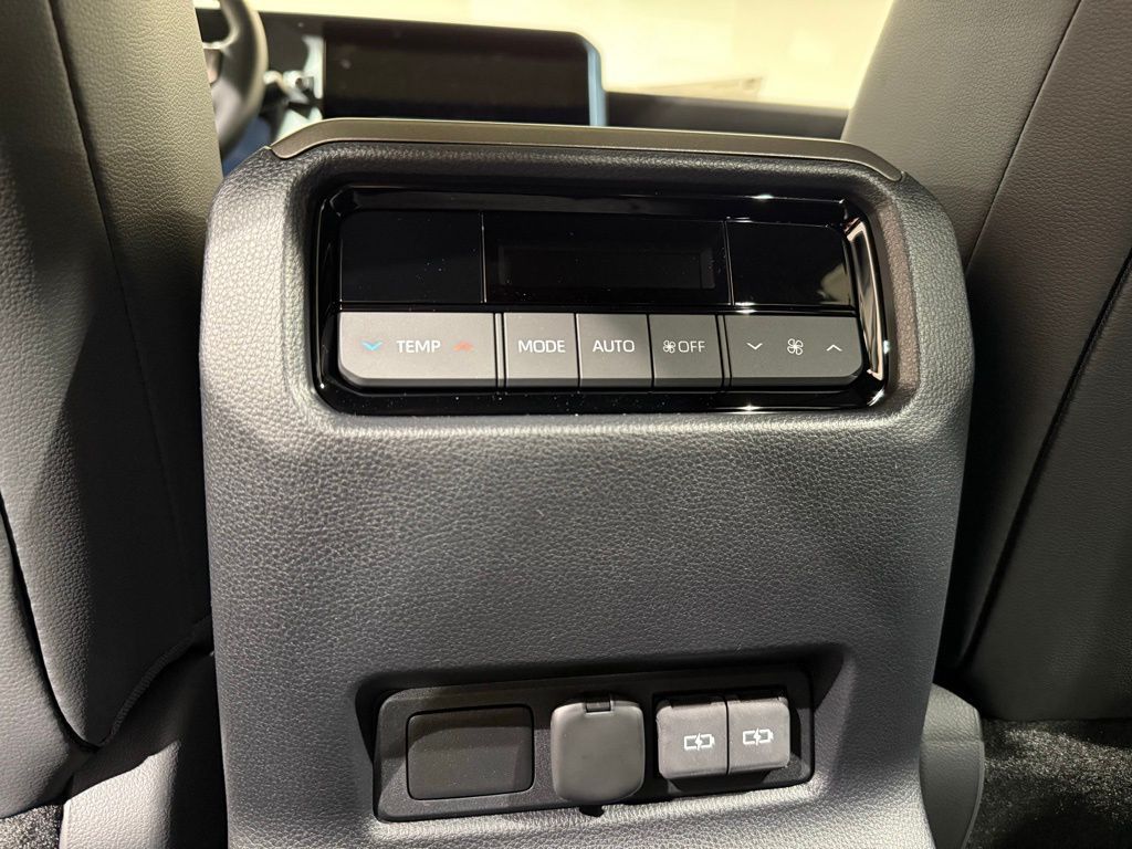 Thumbnail: 2025 Toyota Land Cruiser - 22