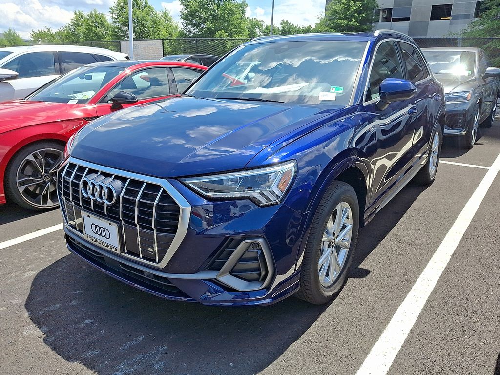 Thumbnail: 2025 Audi Q3 - 1