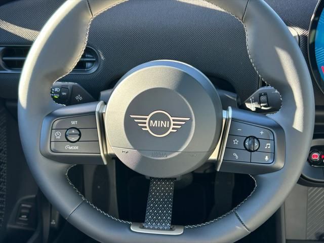 Thumbnail: 2026 MINI Cooper - 18