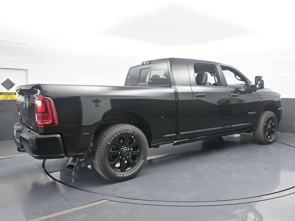 New 2026 Diamond Black Crystal Pearlcoat Ram Laramie image 6