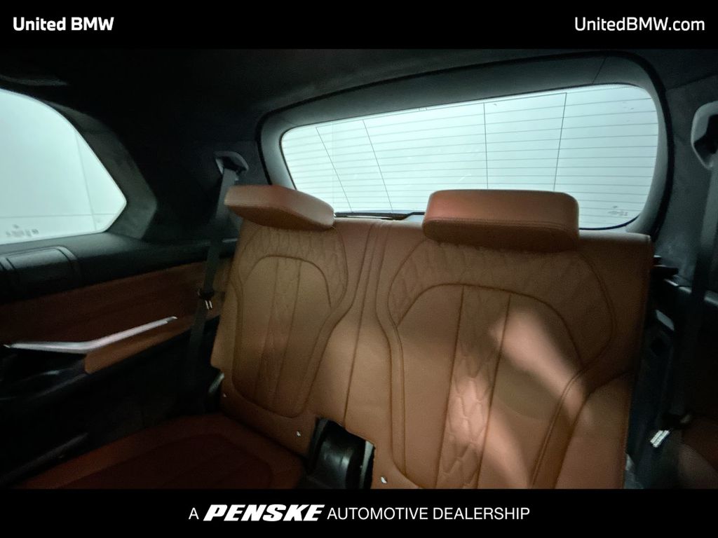2026 BMW X7 M60i 22
