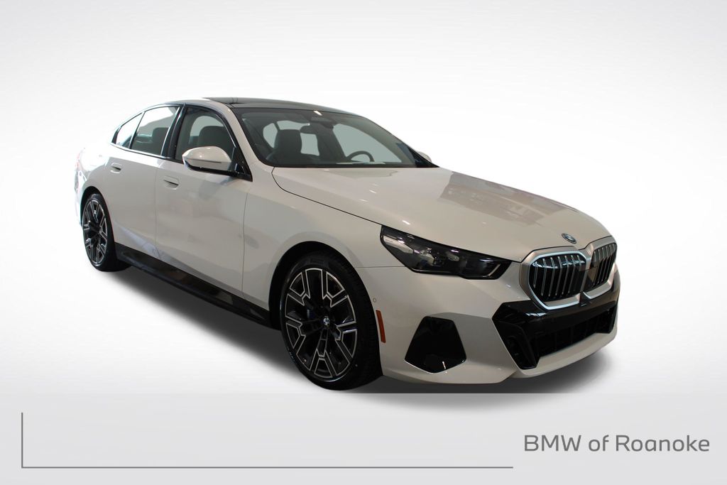 Mineral White Metallic 2026 BMW 5 Series Sedan All-Wheel Drive 8-Speed Automatic