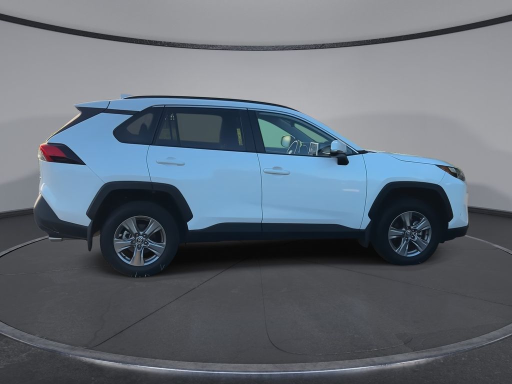 Thumbnail: 2024 Toyota RAV4 - 9
