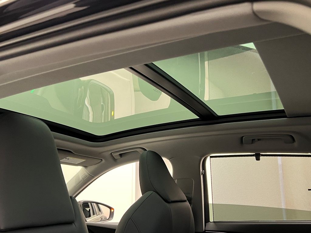 Thumbnail: 2025 Audi Q5 - 16