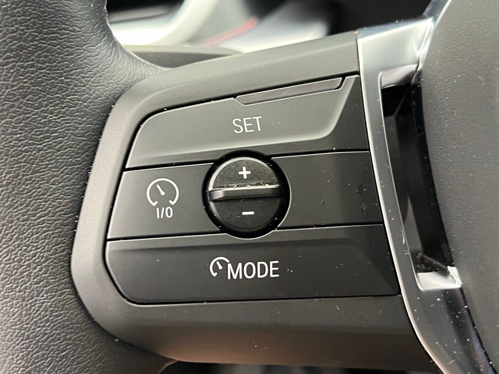 2025 BMW X1 xDrive28i 19