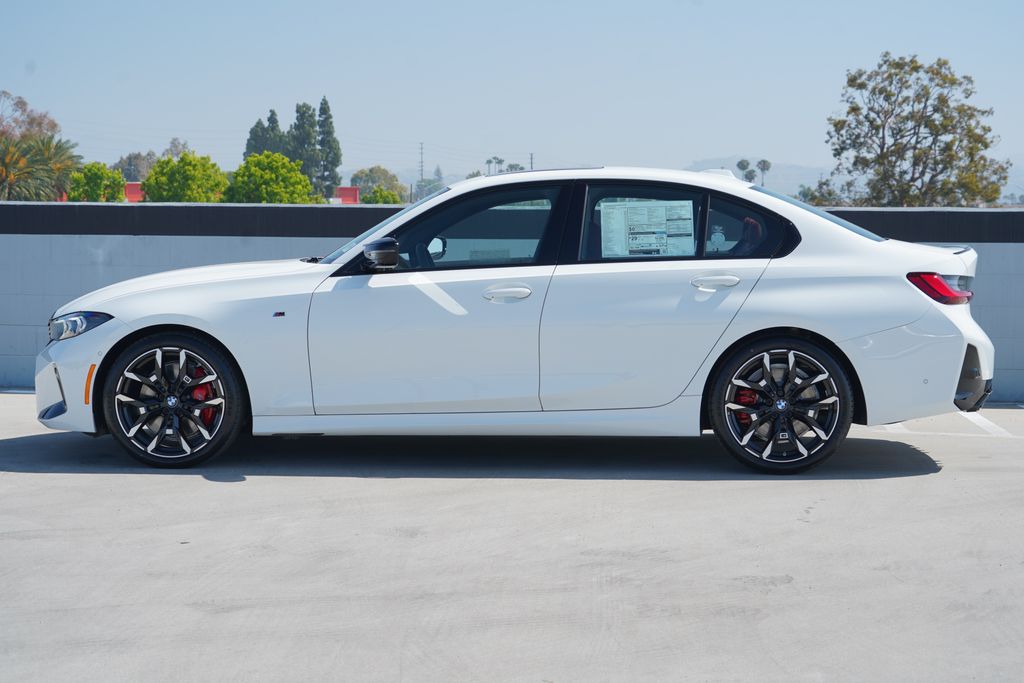 Thumbnail: 2026 BMW 3 Series - 4