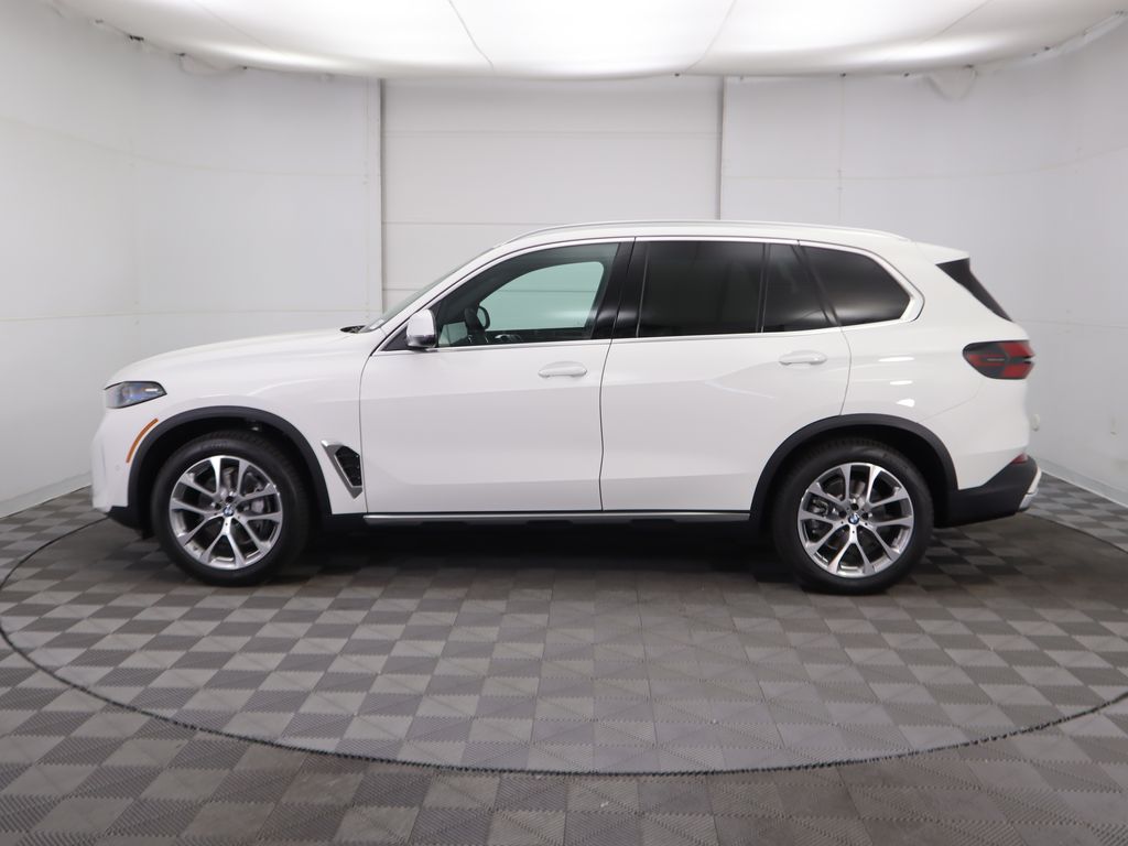 Thumbnail: 2025 BMW X5 - 8