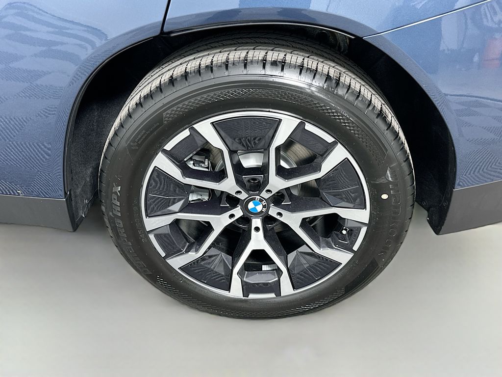 Thumbnail: 2025 BMW X3 - 23