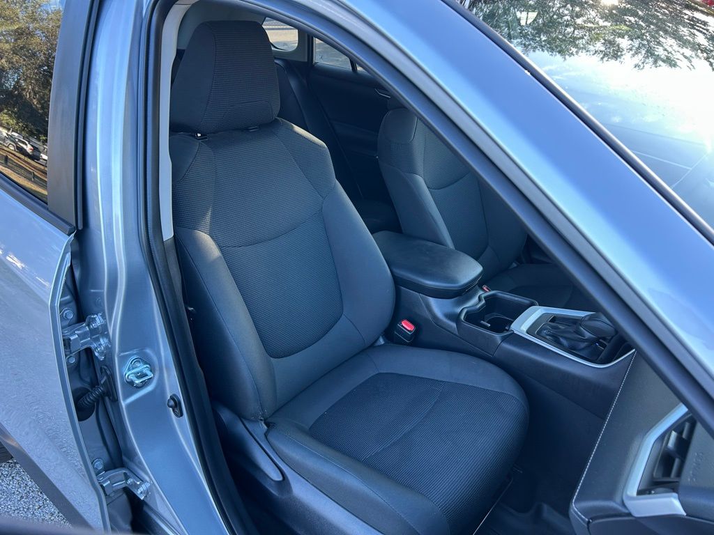 Thumbnail: 2025 Toyota RAV4 - 15