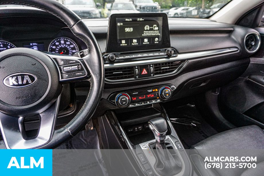 Used 2019 Black Kia EX image 32