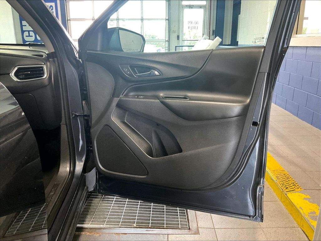 2023 Chevrolet Equinox — photo 12