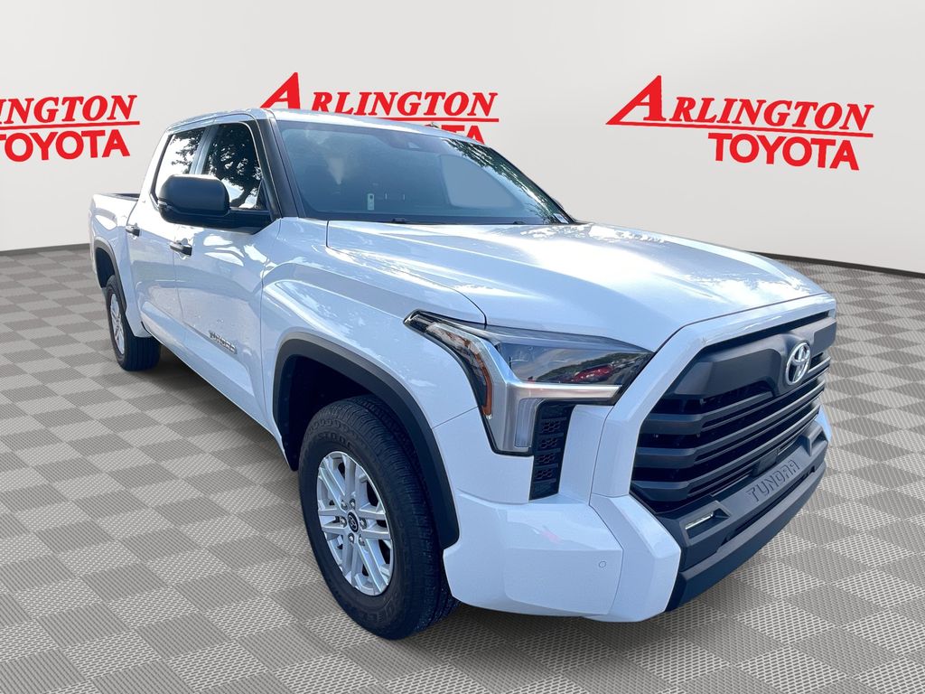 2024 Toyota Tundra SR5's photo