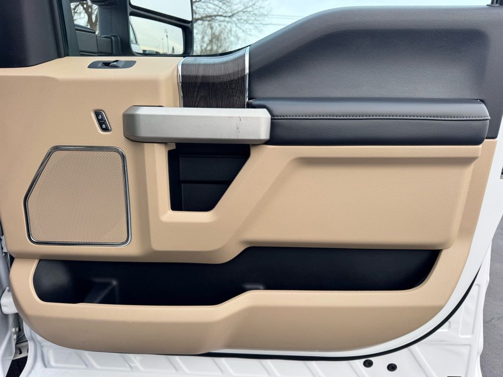FordF-250SD27