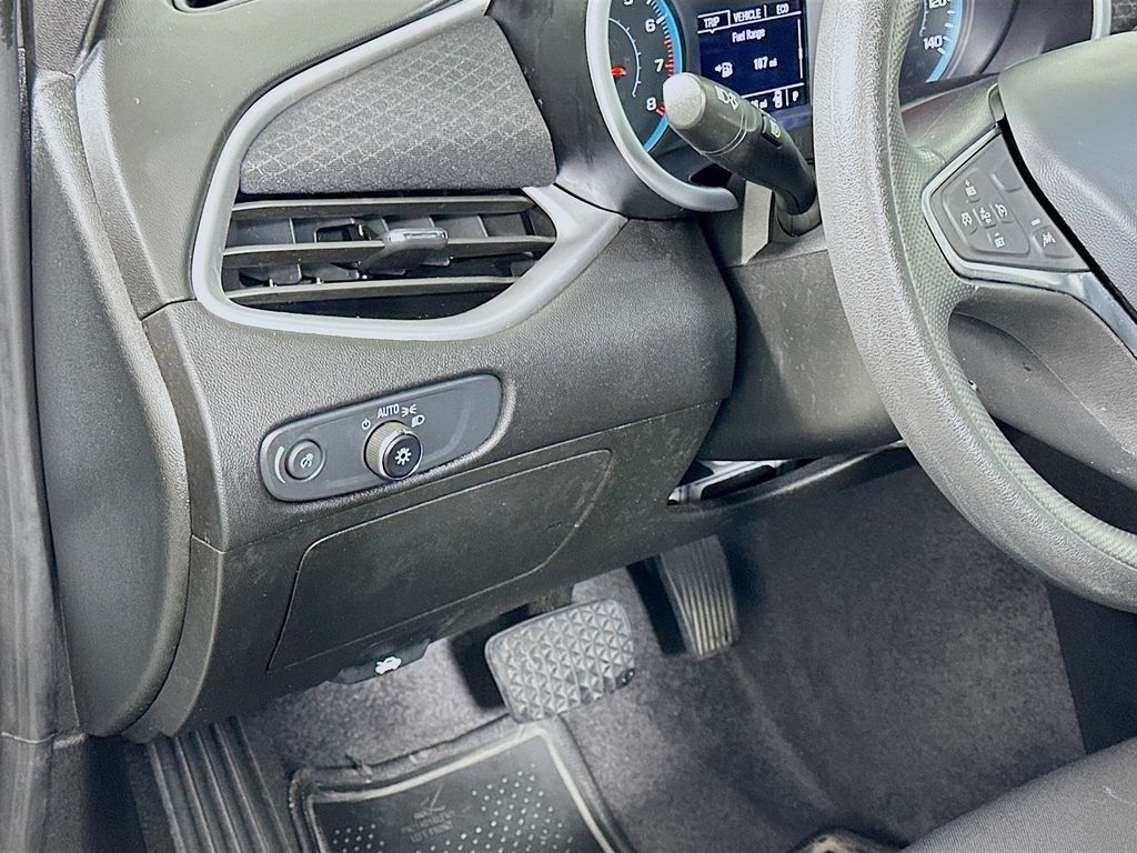 Thumbnail: 2023 Chevrolet Malibu - 10