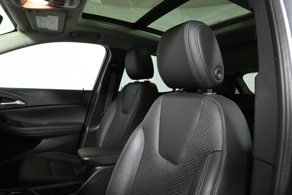 Thumbnail: 2021 Buick Encore GX - 4