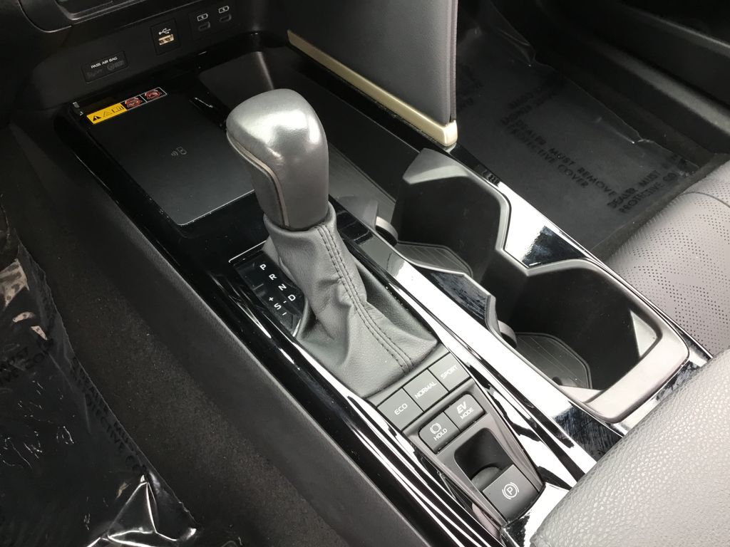 Thumbnail: 2025 Toyota Camry - 23