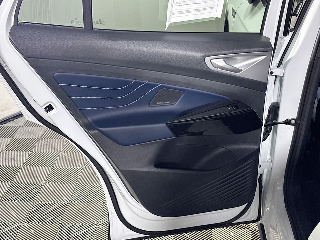 2025 Volkswagen ID.4 Pro S Plus