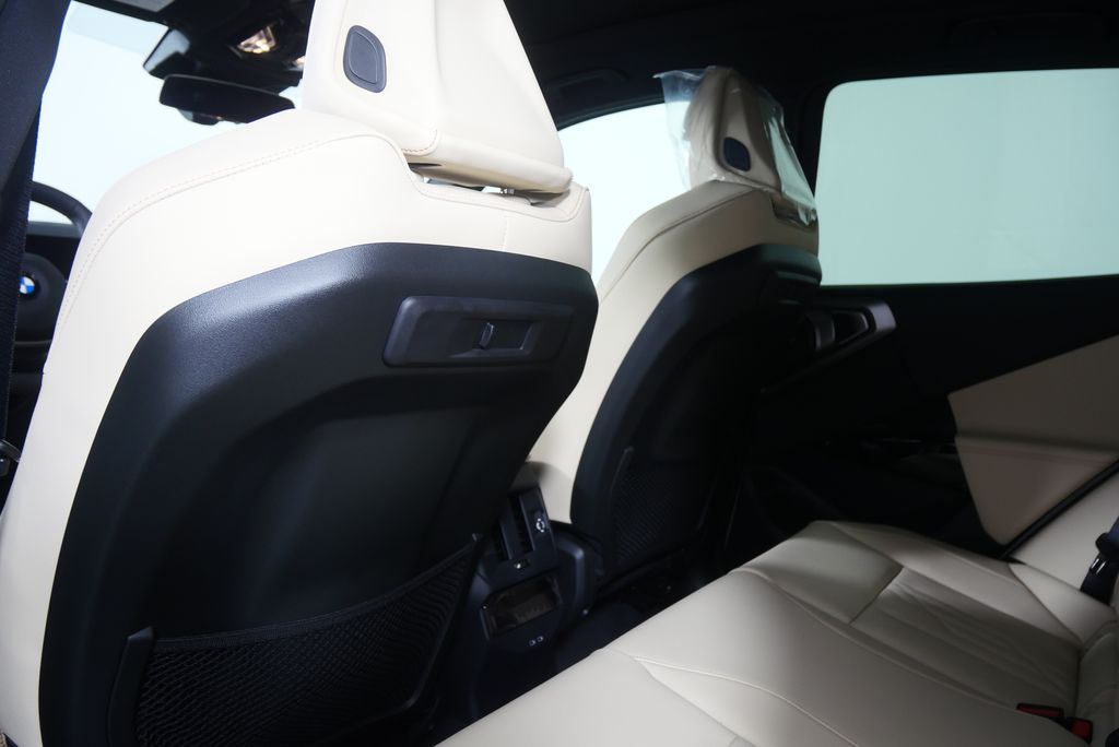 Thumbnail: 2026 BMW X3 - 16