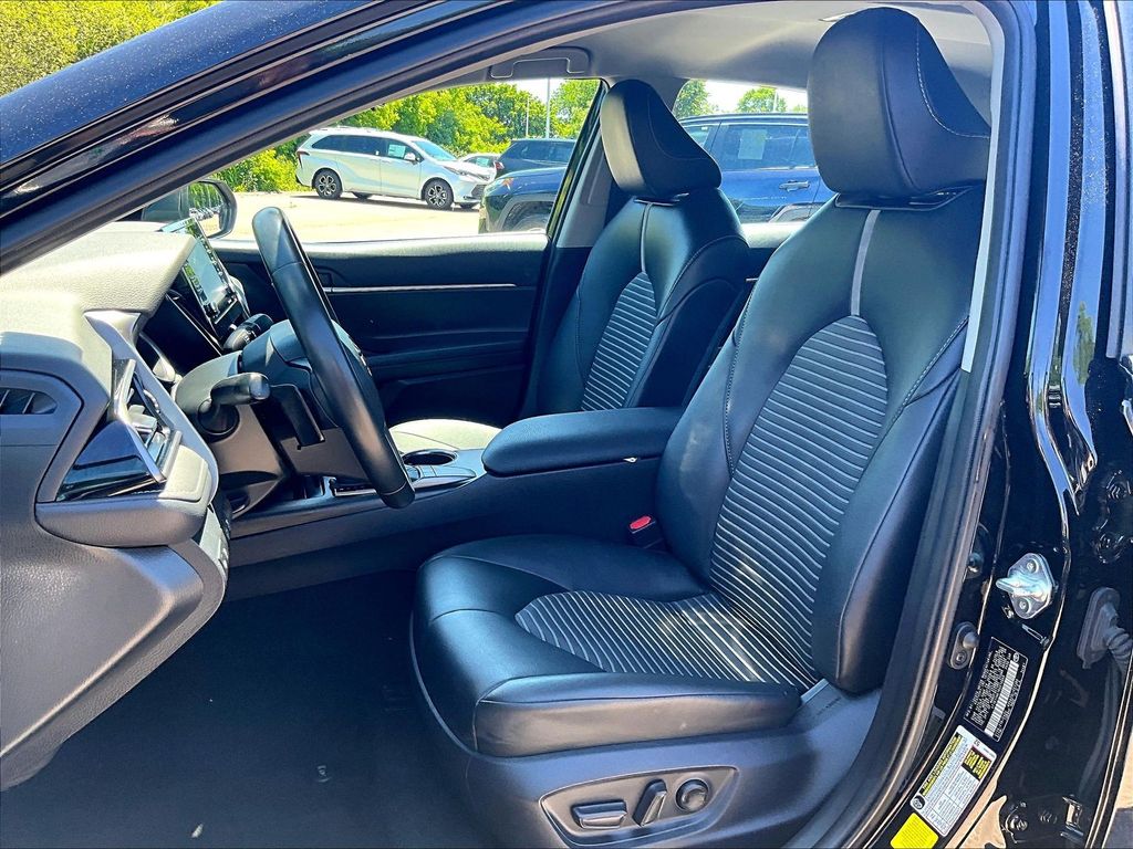 2024 Toyota Camry — photo 9