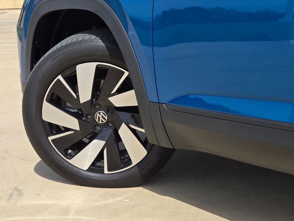Used 2024 Volkswagen Atlas Cross Sport SUV