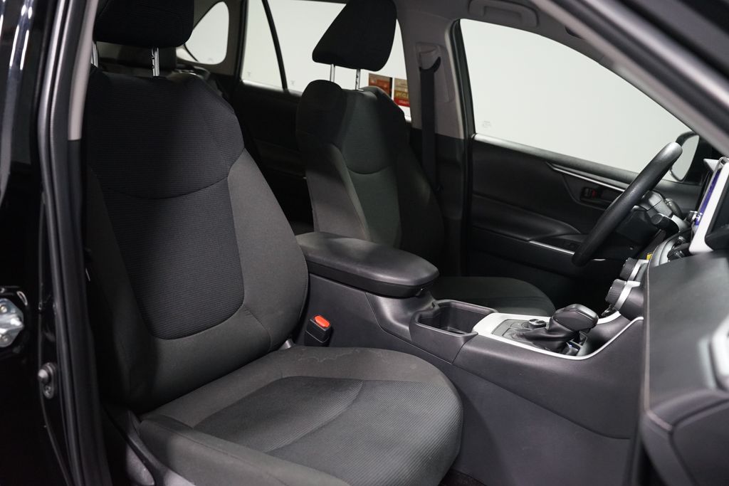 Thumbnail: 2025 Toyota RAV4 - 26