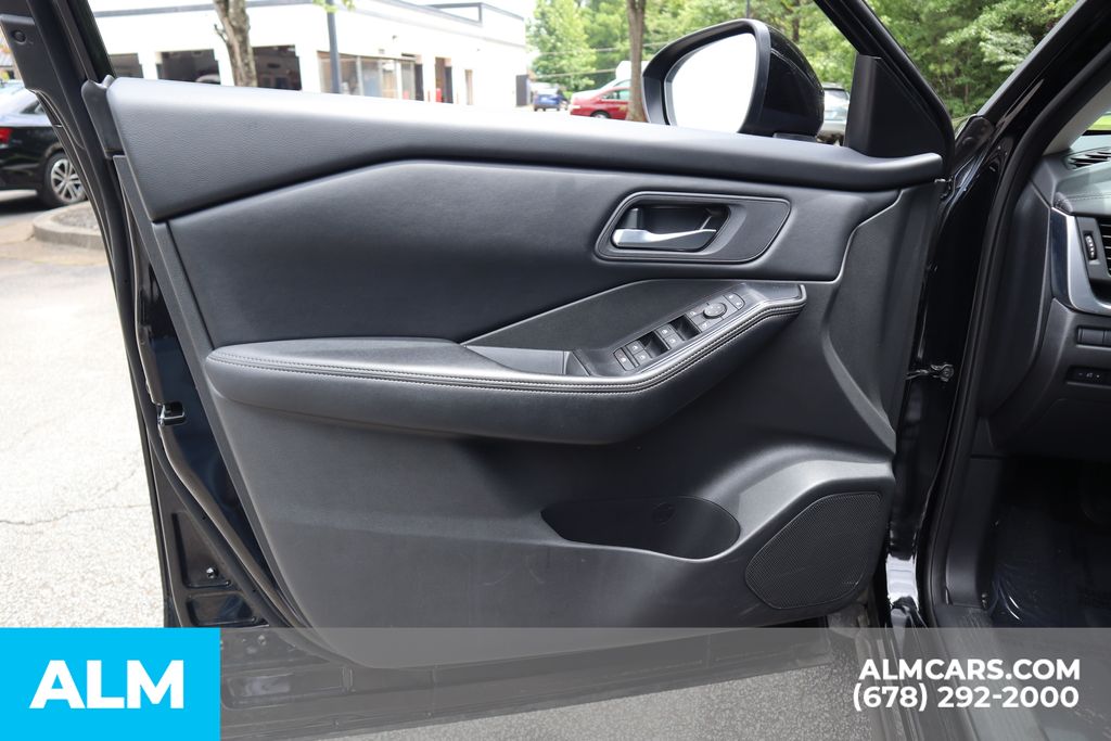 Used 2025 Black Nissan SV image 11