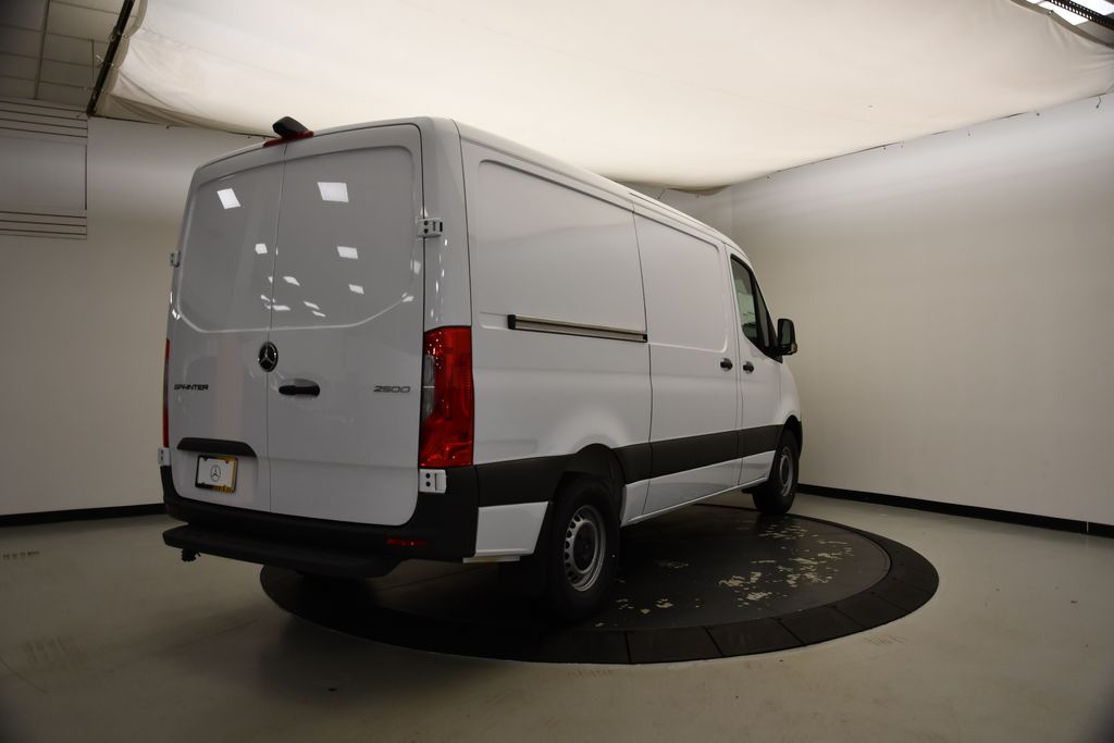 2025 Mercedes-Benz Sprinter 2500 6