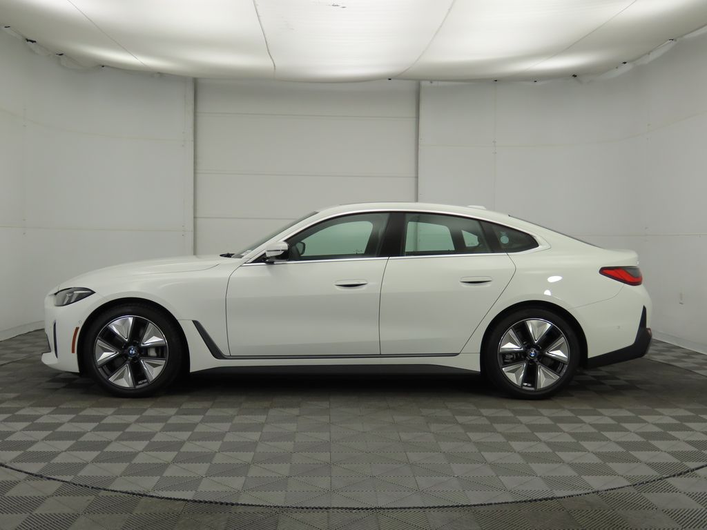 2025 BMW i4 xDrive40 8