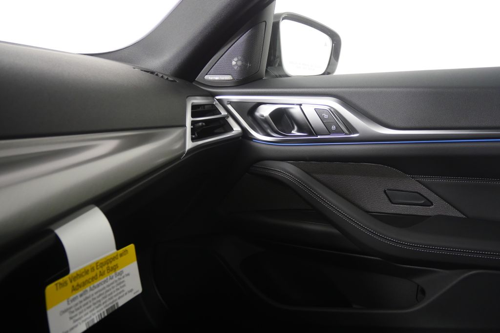 Thumbnail: 2026 BMW i4 - 26