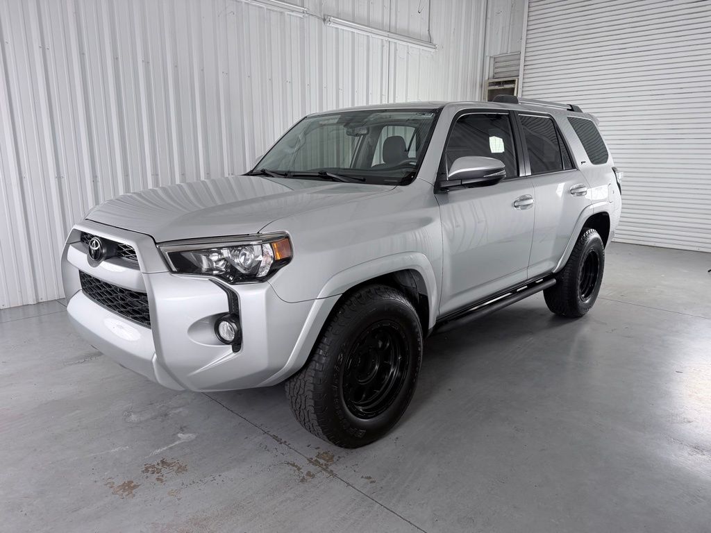 Classic Silver Metallic 2019 Toyota 4Runner SR5 Premium SUV / Crossover 4X2 5-Speed Automatic Overdrive